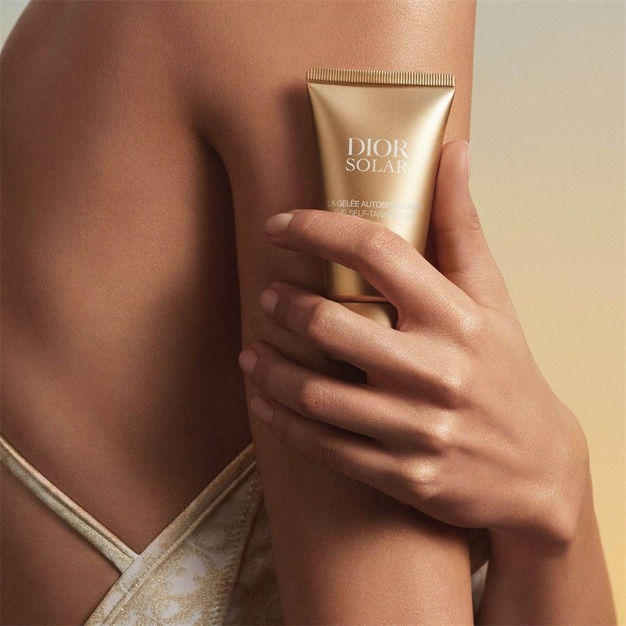 Dior Solar La Gelée Autobronzante Selbstbräuner fürs Gesicht – Natürlicher Glow und graduelle Bräunung von DIOR Exklusivangebot