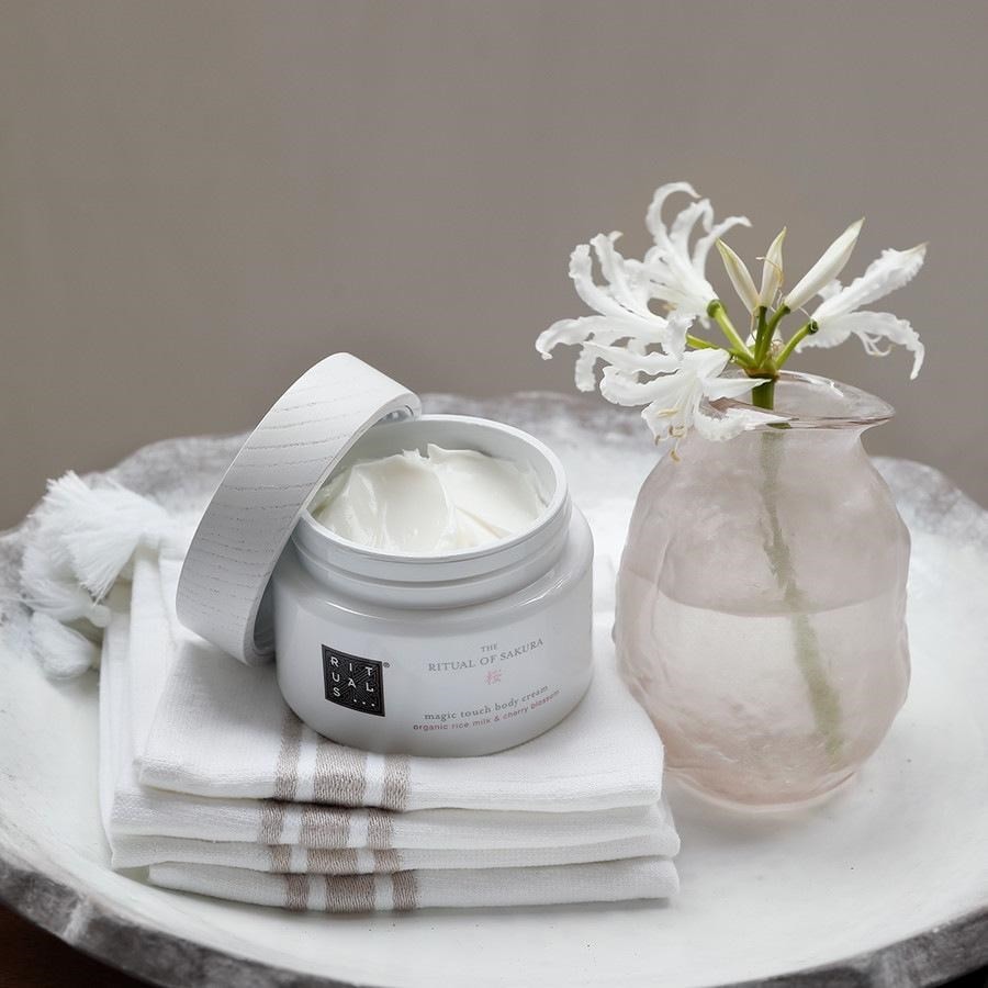 The Ritual Of Sakura Body Cream von RITUALS Bis zu 55% Rabatt