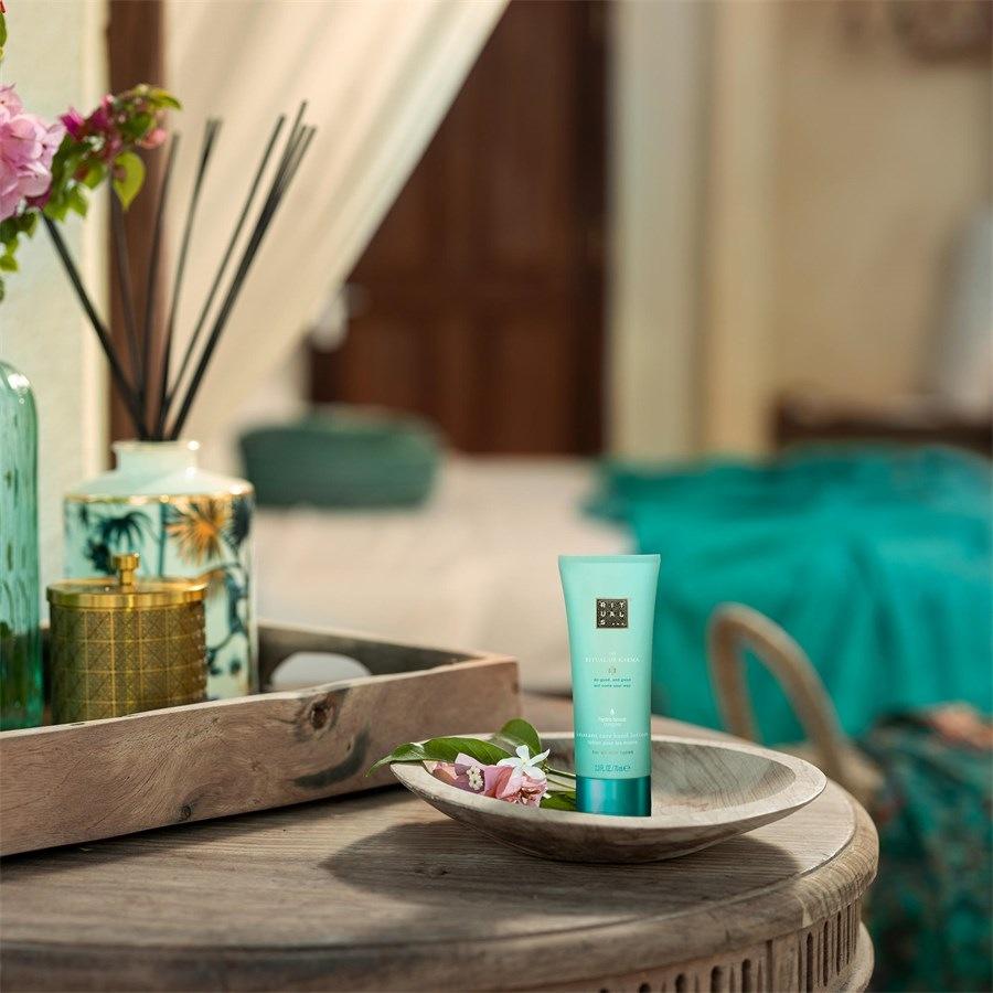 The Ritual Of Karma Instant Care Hand Lotion von RITUALS Limitierter Zeitrabatt