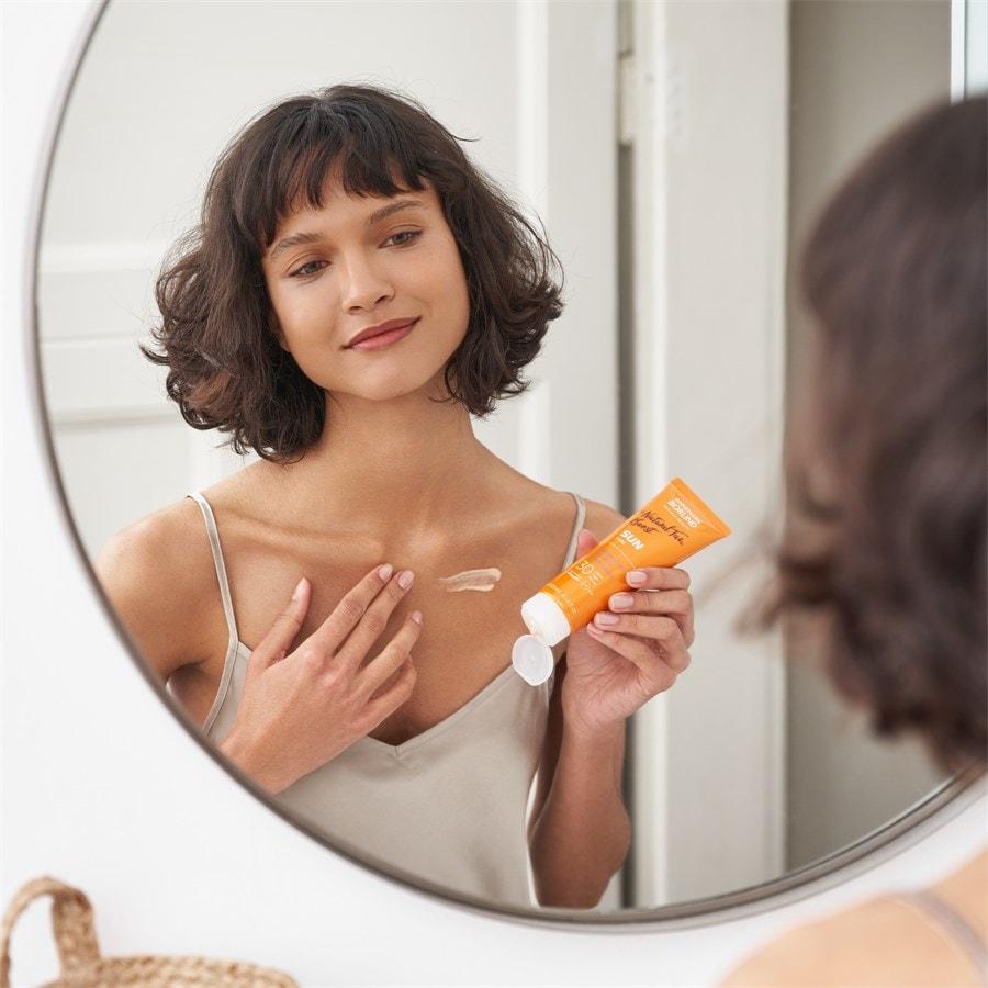 SUN Natural Tan Boost Sonnen-Fluid SPF 30 von ANNEMARIE BÖRLIND Vierteljährliche Förderung