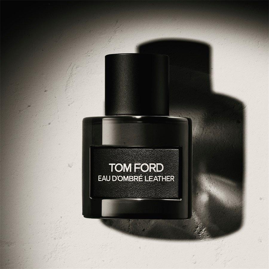 Signature Eau de Toilette Spray Eau D Ombre Leather von Tom Ford 50% Rabatt mit kostenlosem Versand