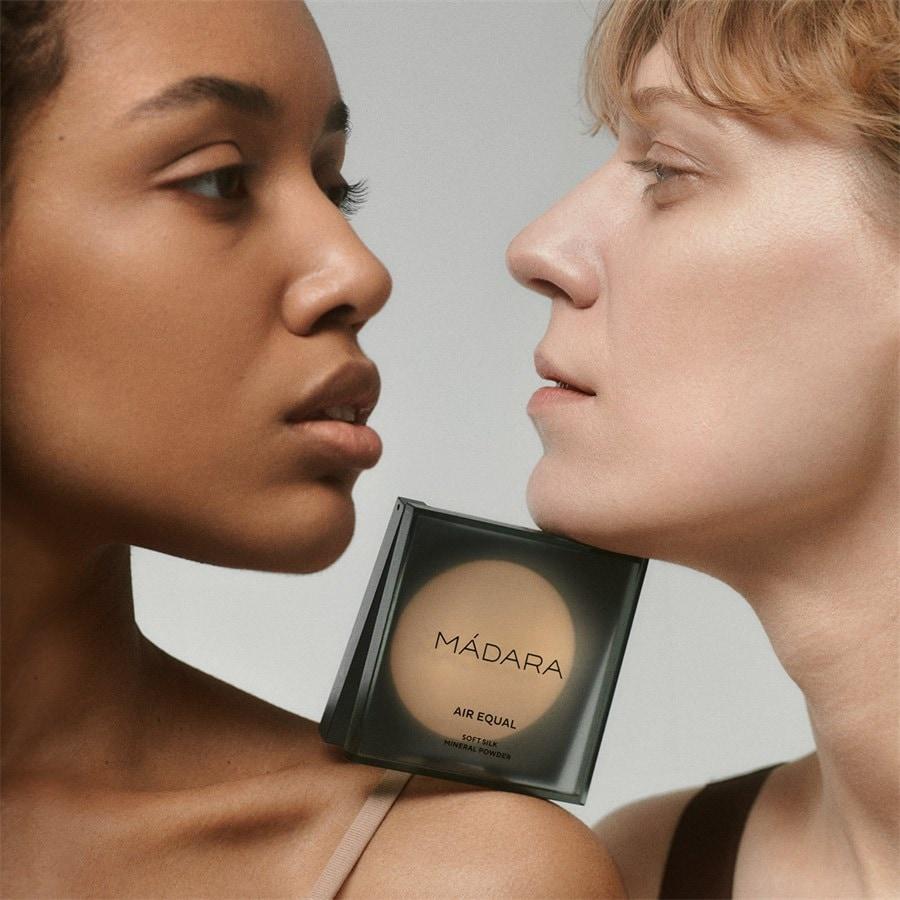 MÁDARA Soft Silk Mineral Powder Air Equal Nur für heute