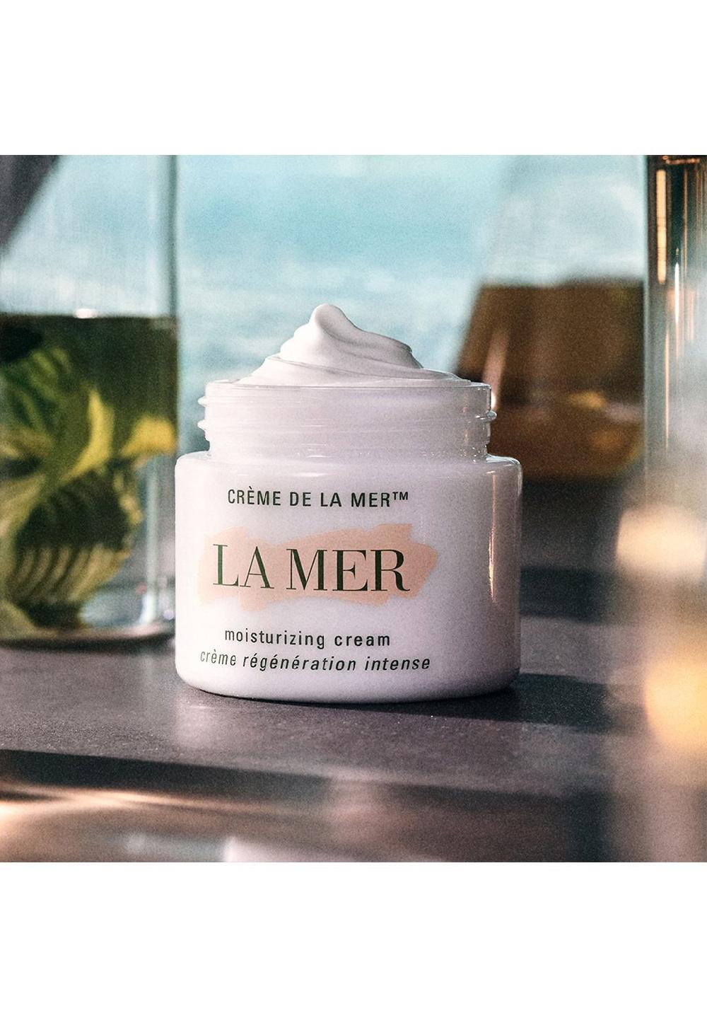 LA MER Moisturizing Cream Outlet
